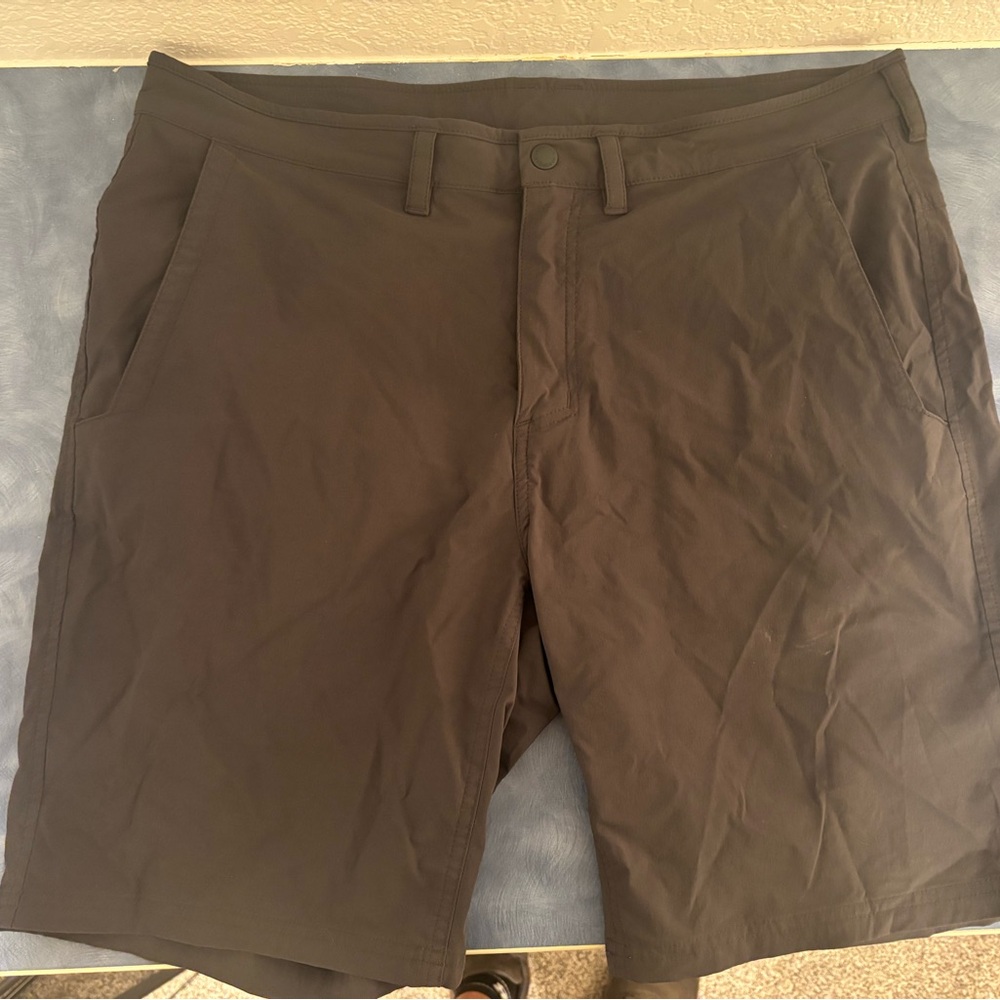Mountain Hardware Charcoal Flat Front Shorts